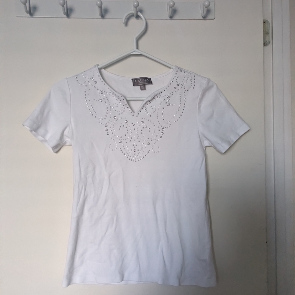 Laura White Short Sleeve Top with Embellishments size xs